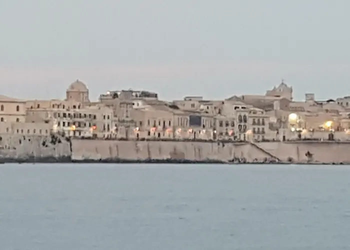 Artemide Syracuse