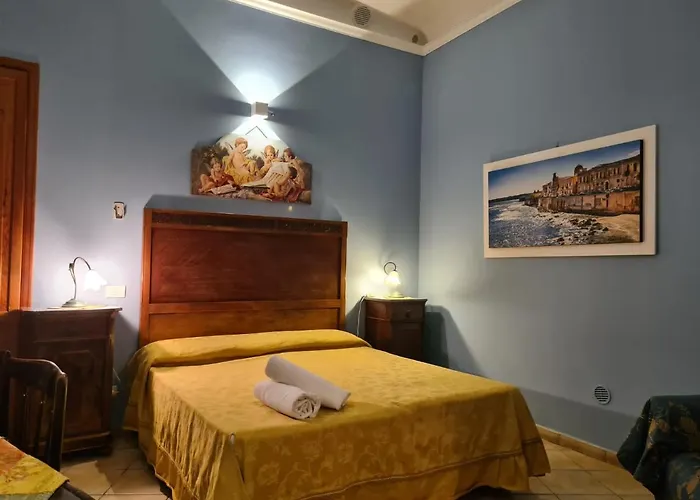 Artemide Pensión Syracuse