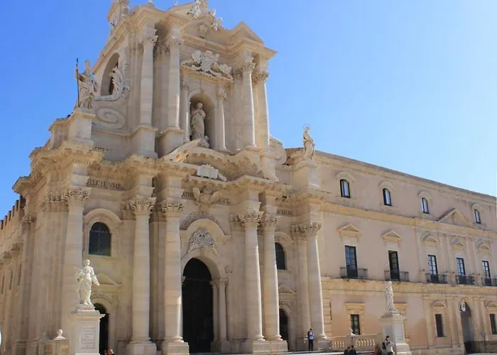 Artemide Pensión Syracuse